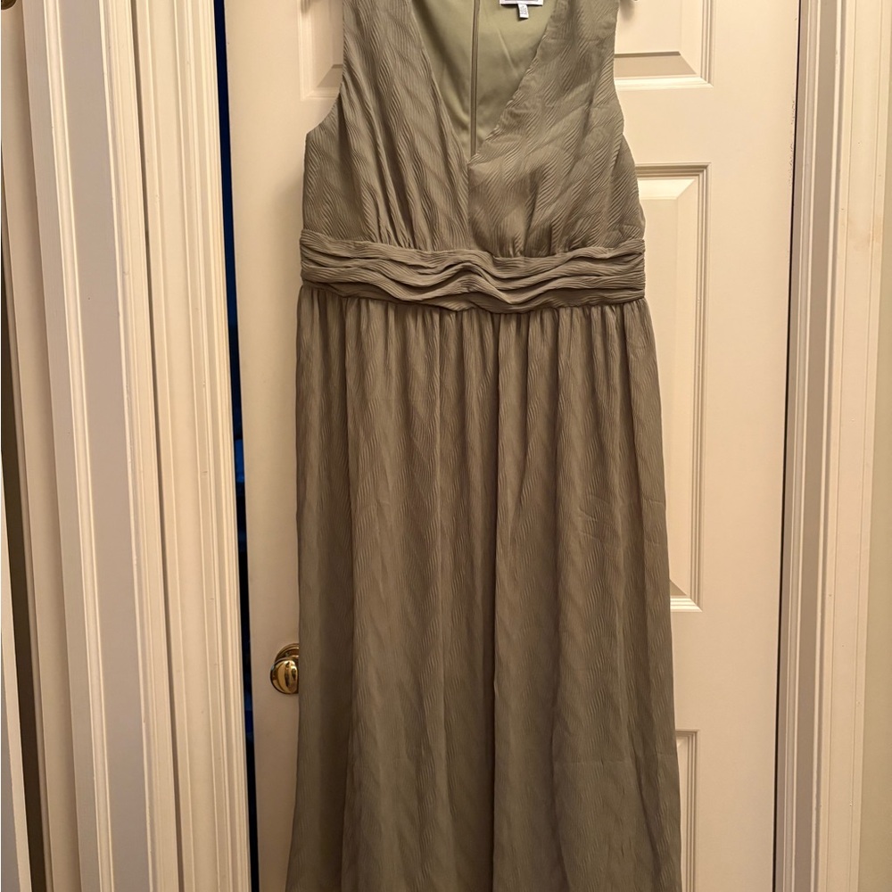 New Siena Chiffon Chic Olive Green Midi Dress Size 2X (size 18-20)